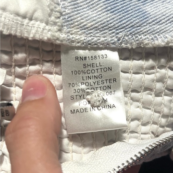 Moodie Light Blue & Cream Tie-Dye Crop Top and Belted Shorts Set Size S - Picture 7 of 9